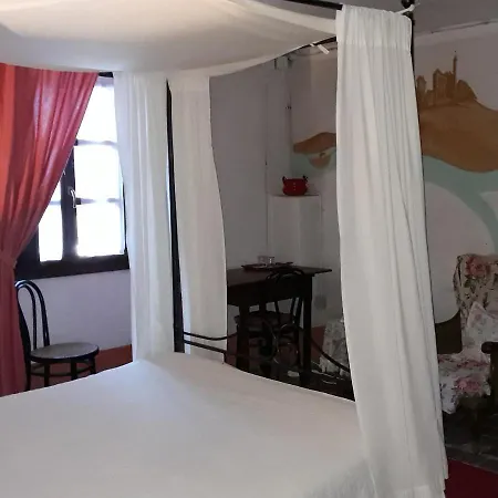 奥利瓦兹农家乐 * Quattordio